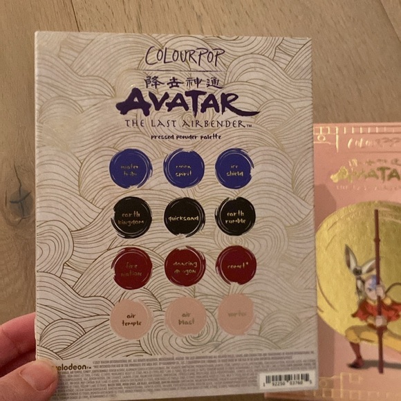 ColourPop Avatar the Last Airbender palette - Picture 4 of 9